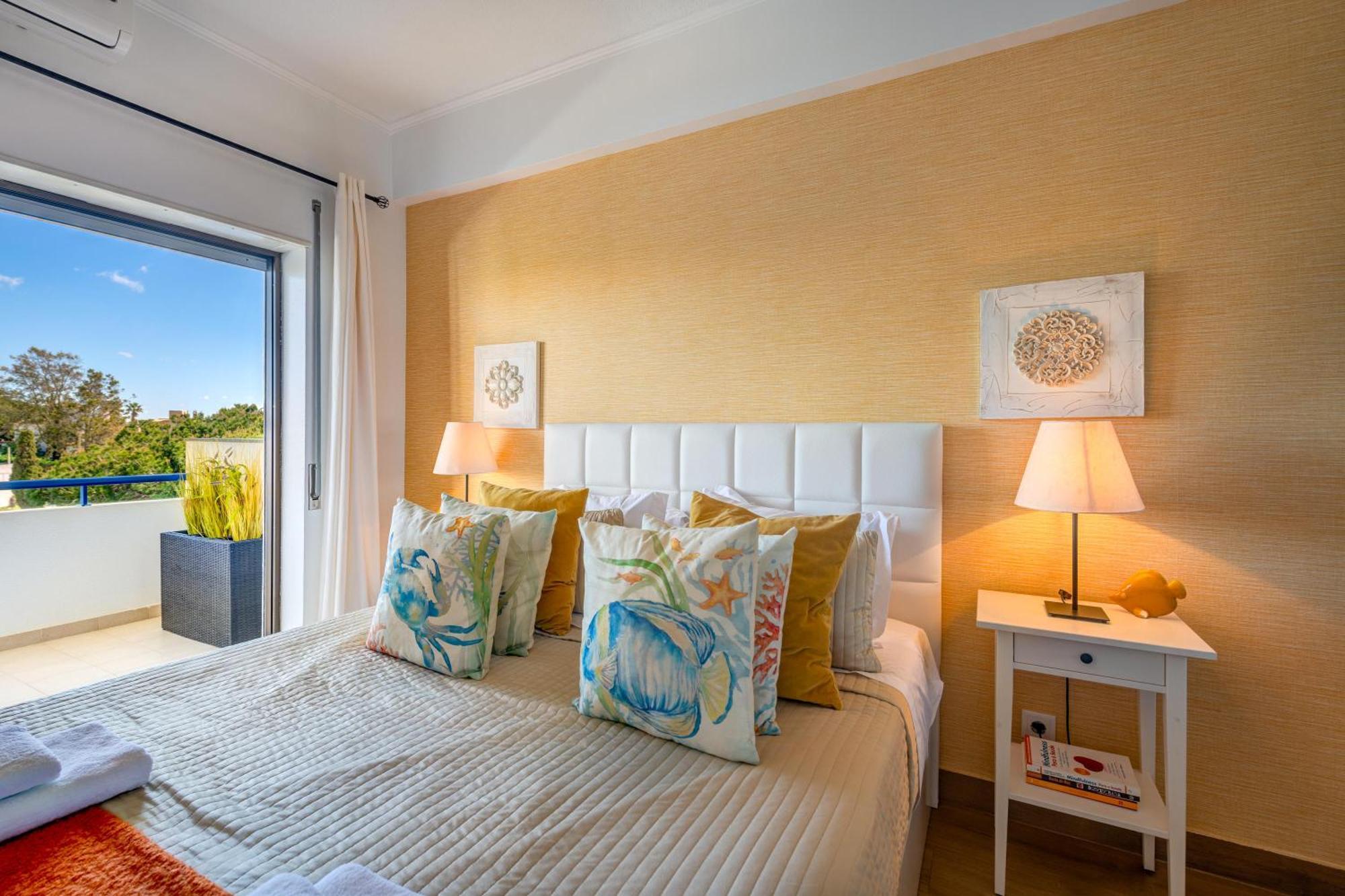 Apartamento Gomes -Free Airco, Wiffi & Swimming Pool- By Bedzy Porches  Buitenkant foto